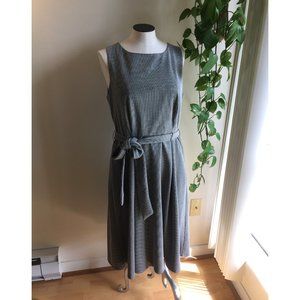 Black and white sleeveless dress